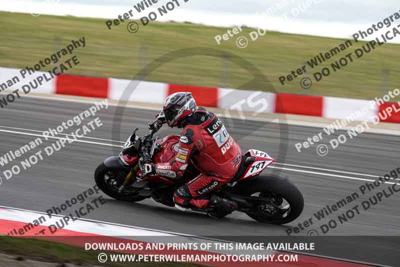 cadwell no limits trackday;cadwell park;cadwell park photographs;cadwell trackday photographs;enduro digital images;event digital images;eventdigitalimages;navarra;no limits trackdays;peter wileman photography;racing digital images;trackday digital images;trackday photos